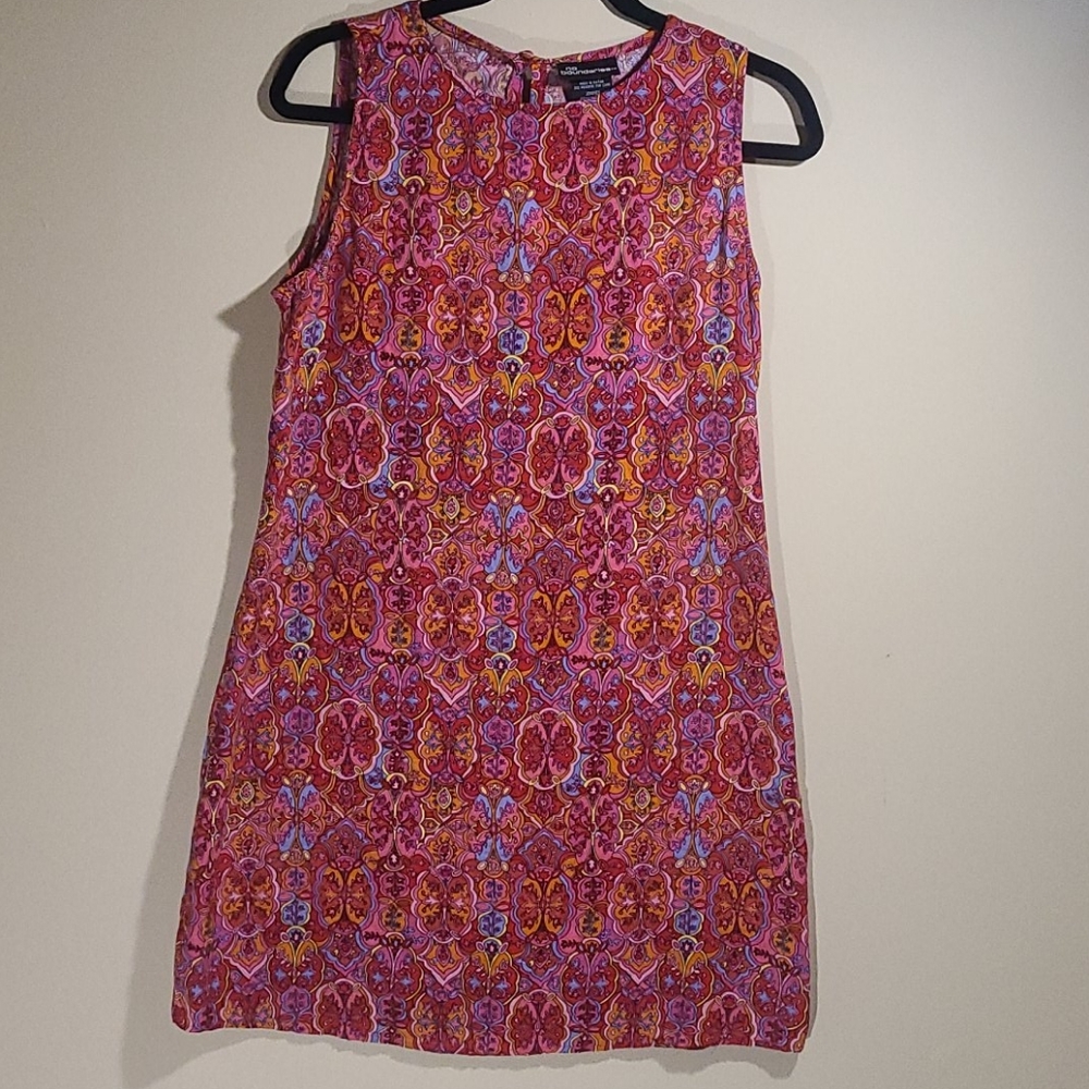 Sleevless paisely shirt dress